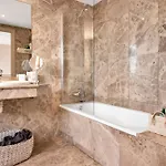 Hébergement de vacances Townhouse With Ocean Views, Bbq, Elevator, Padel And Pool - Costa Galera Park 25 Estepona