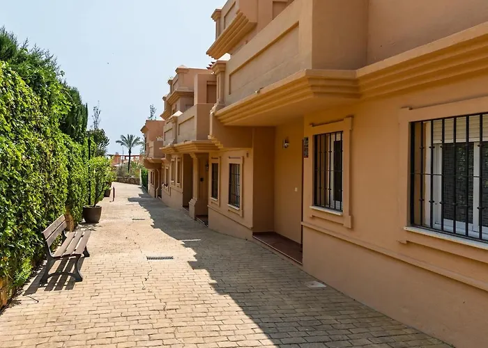 Semesterbostad Townhouse With Ocean Views, Bbq, Elevator, Padel And Pool - Costa Galera Park 25 Estepona